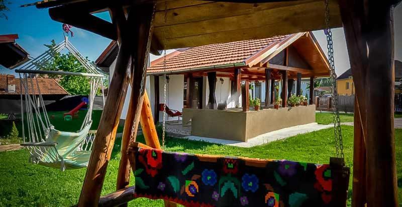 Pensiunea Narcisa Cu Ciubar Malaesti Exterior photo